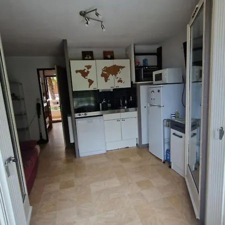 Apartman T2 Dans Calme Avec Piscine Sète